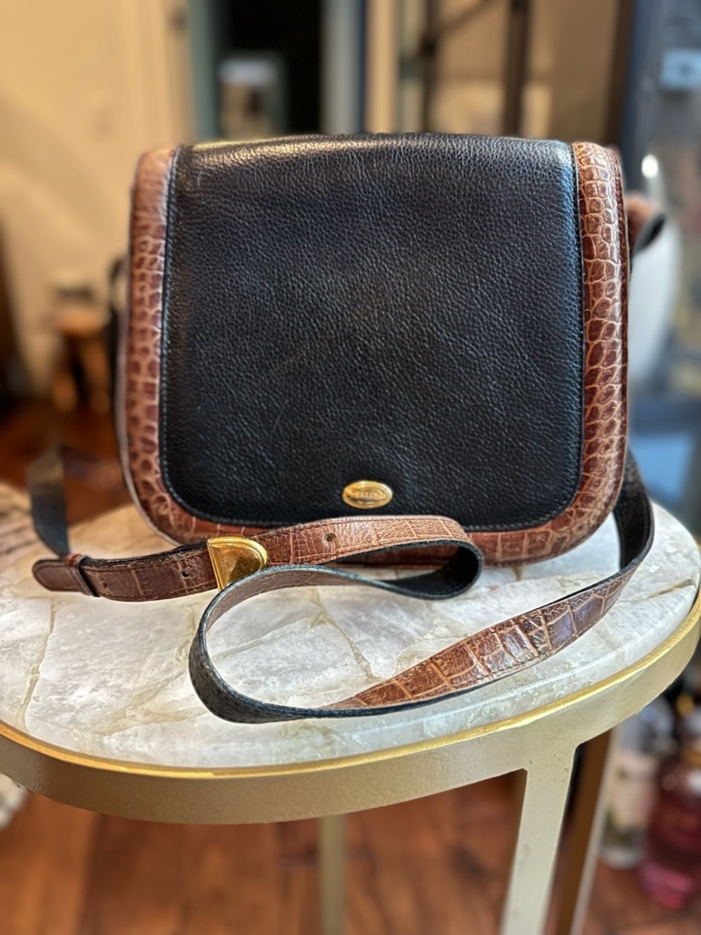 Vintage Bally Leather Bag • Croc Embossed Trim • Leather Lined • Made in Italy - Picture 2 of 16